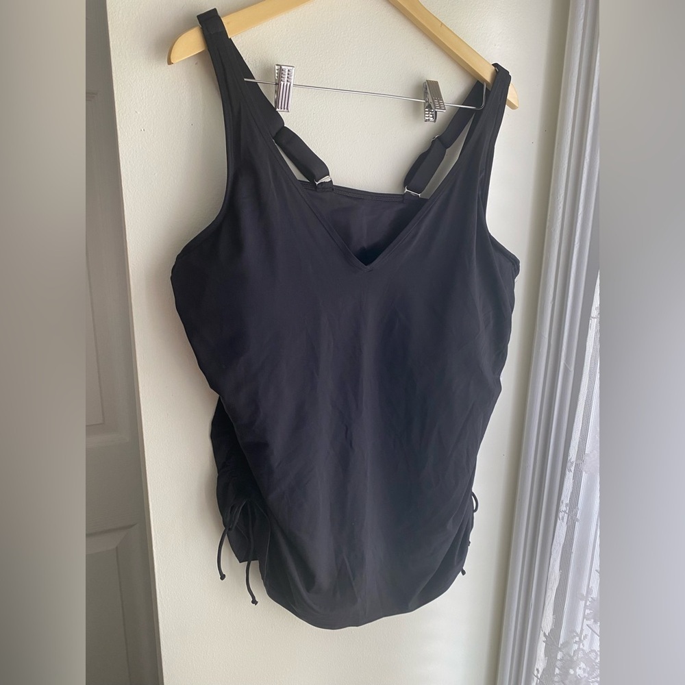 NWT Lands End Women’s Swim Suit Shirt Top Black Size 24W Built in Bra Underwire - Picture 4 of 11